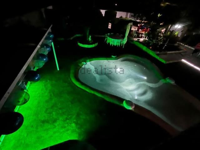 Chalet, Los Montesinos