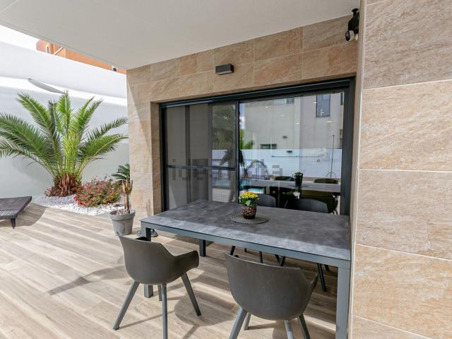 Chalet, Los Montesinos