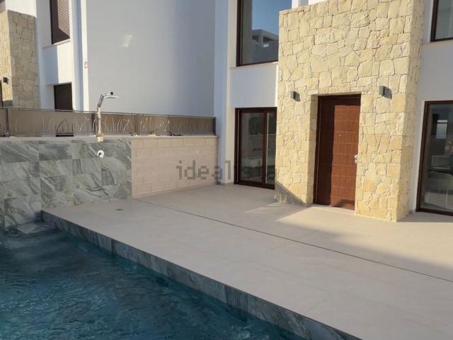 Chalet, Los Montesinos