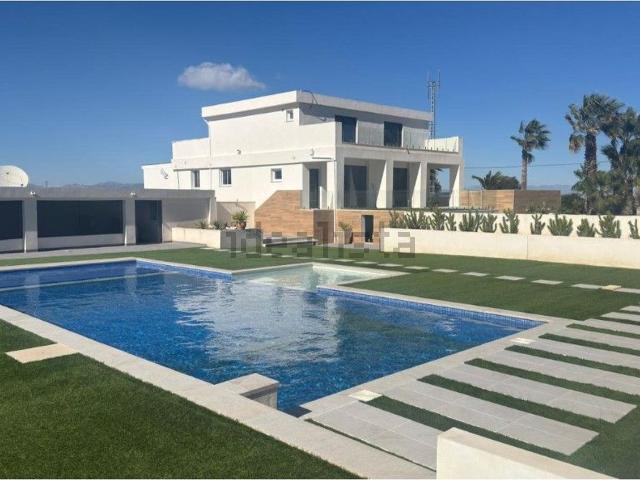Chalet, Los Montesinos