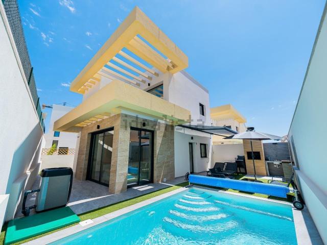 Chalet, Los Montesinos