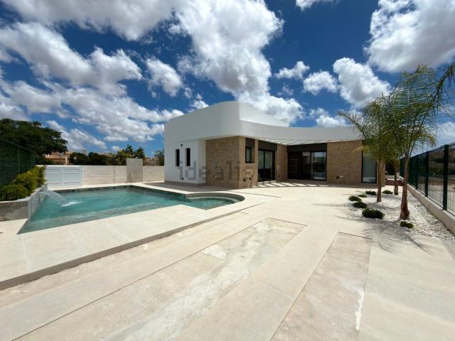 Chalet, Los Montesinos