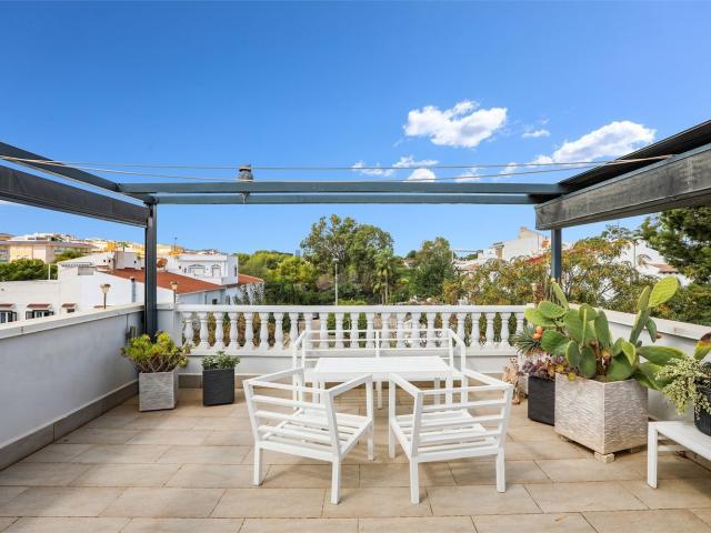 Chalet, Los Montesinos