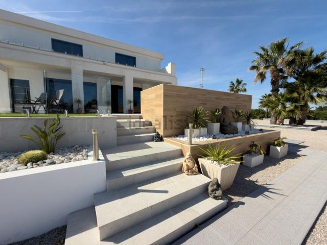 Chalet, Los Montesinos