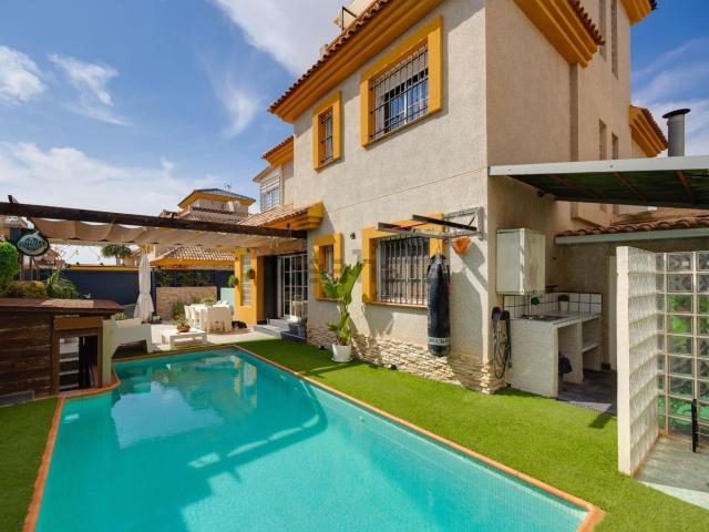 Chalet, Los Montesinos