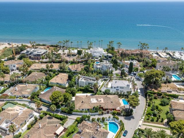 Chalet, Los Monteros, Marbella