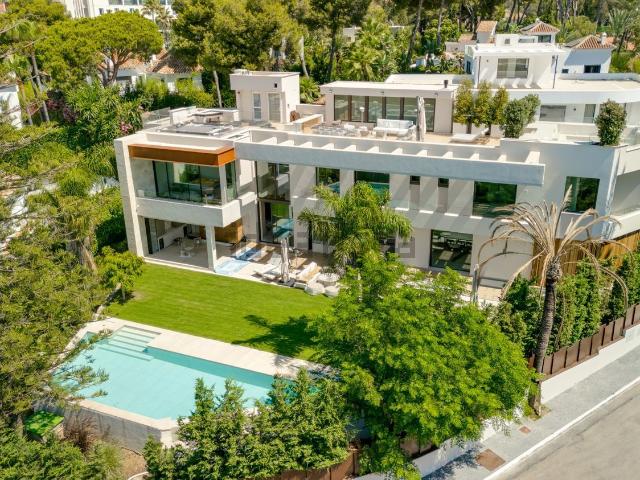 Chalet, Los Monteros, Marbella