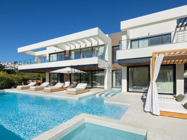 Chalet, Los Naranjos, Marbella