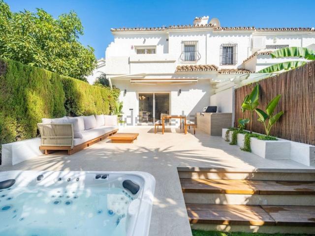 Chalet, Los Naranjos, Marbella