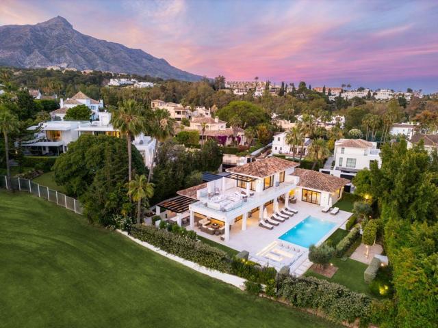 Chalet, Los Naranjos, Marbella