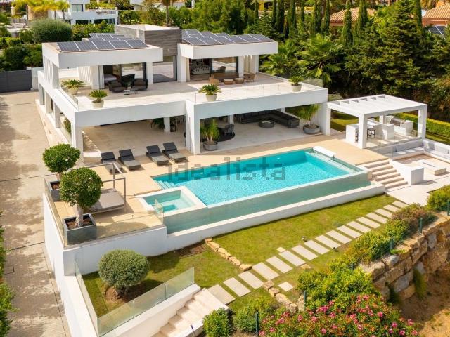 Chalet, Los Naranjos, Marbella