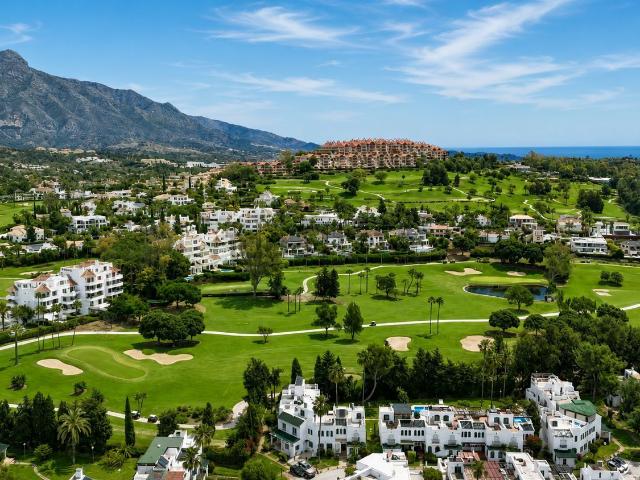 Chalet, Los Naranjos, Marbella