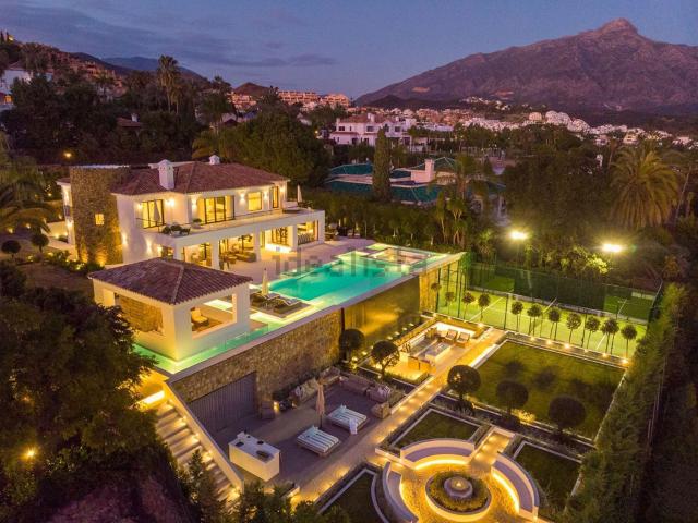 Chalet, Los Naranjos, Marbella