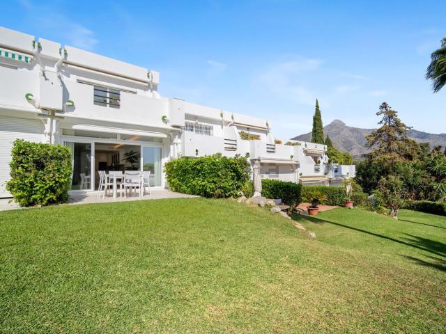 Chalet, Los Naranjos, Marbella