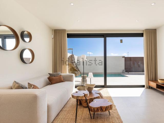 Chalet, Los Alcázares