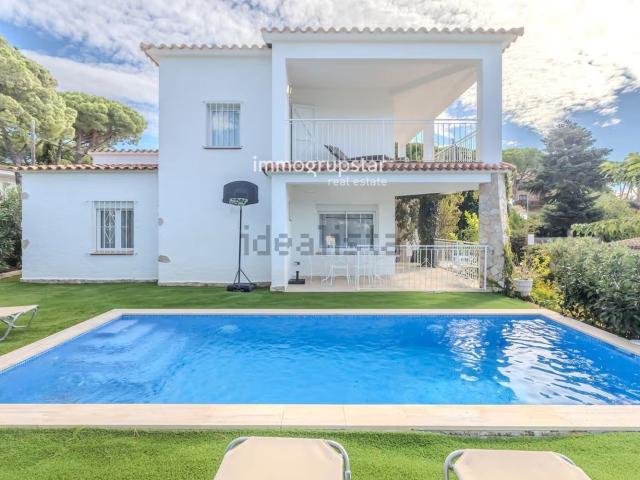 Chalet, Los Pinos Politur, Castell Platja d&apos Aro