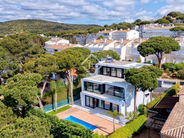 Chalet, Los Pinos Politur, Castell Platja d&apos Aro