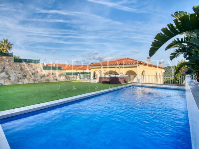 Chalet, Los Pinos Politur, Castell Platja d&apos Aro