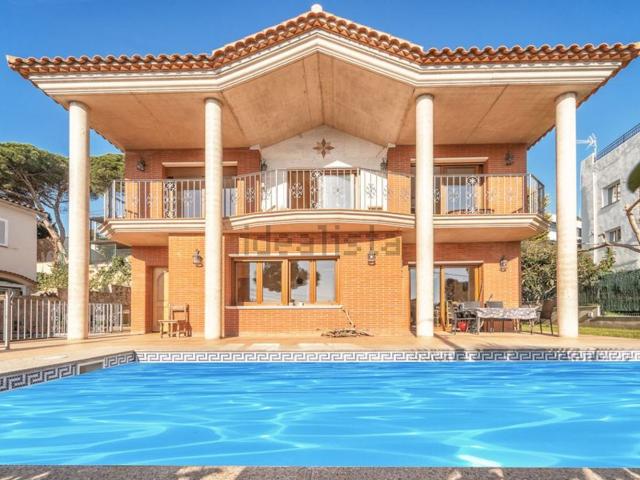 Chalet, Los Pinos Politur, Castell Platja d&apos Aro