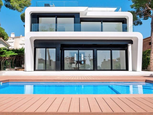 Chalet, Los Pinos Politur, Castell Platja d&apos Aro