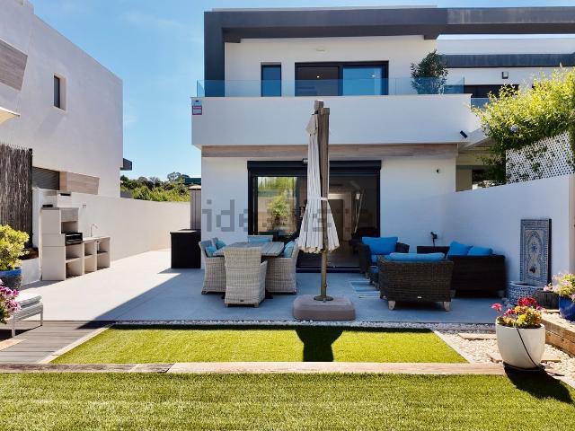 Chalet, La Concha Resina Golf, Estepona