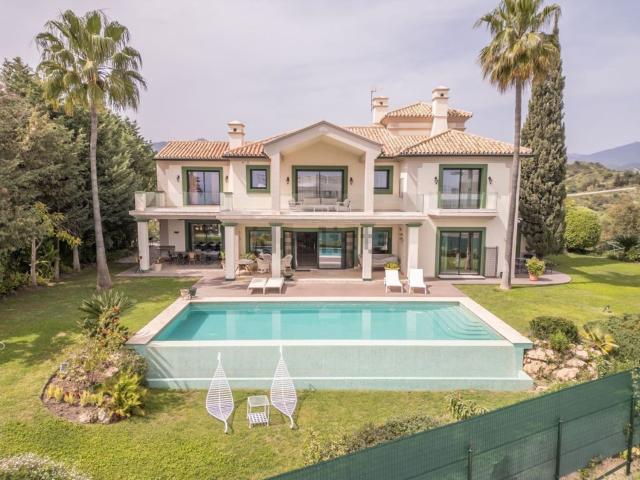 Chalet, La Concha Resina Golf, Estepona