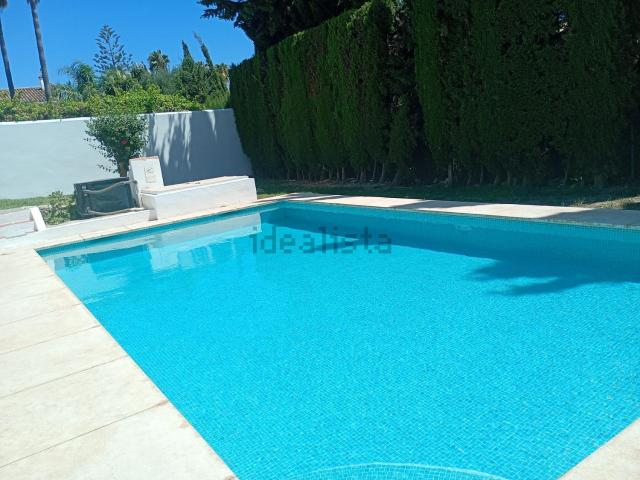 Chalet, La Concha Resina Golf, Estepona
