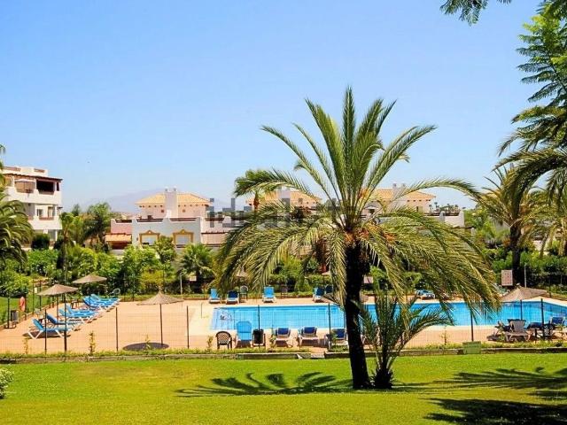 Chalet, La Concha Resina Golf, Estepona