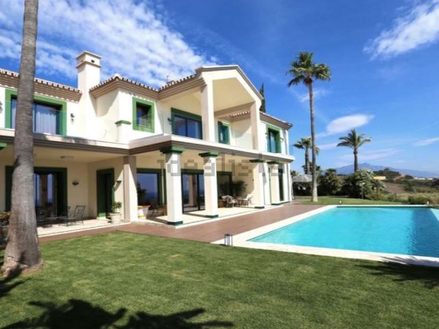 Chalet, La Concha Resina Golf, Estepona