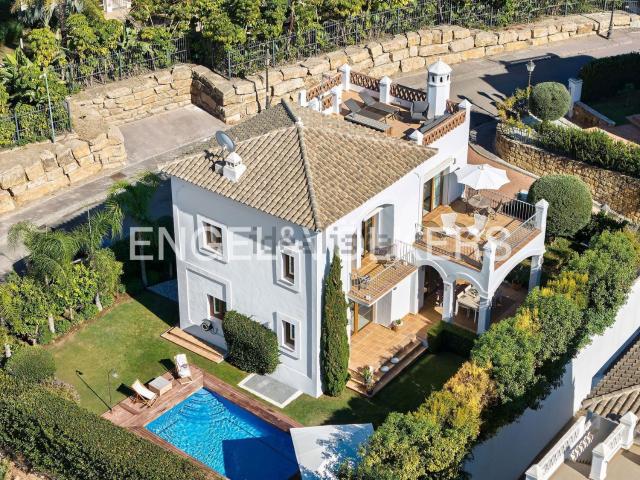 Chalet, La Concha Resina Golf, Estepona