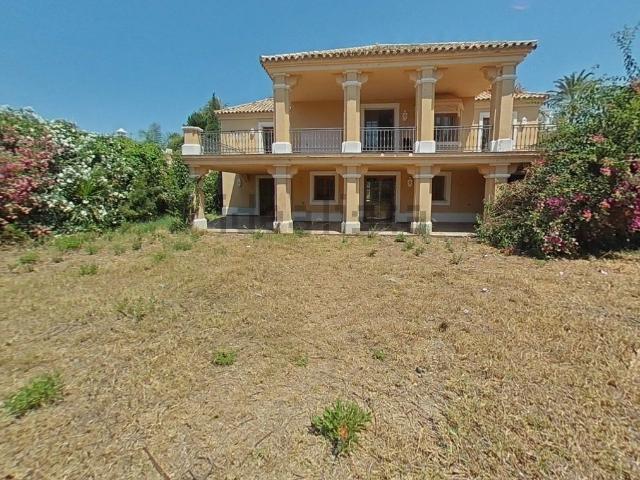 Chalet, La Concha Resina Golf, Estepona