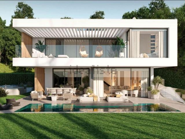Chalet, La Concha Resina Golf, Estepona