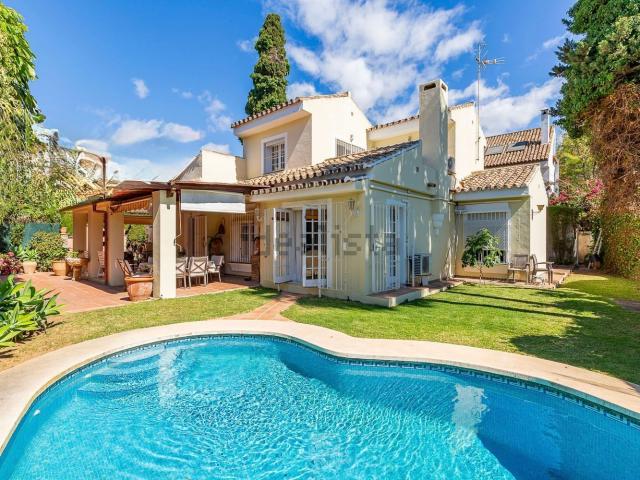 Chalet, La Carolina Guadalpín, Marbella