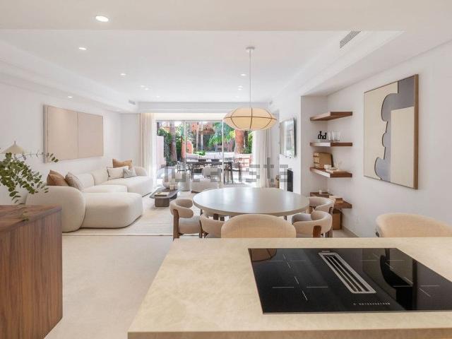 Chalet, La Carolina Guadalpín, Marbella