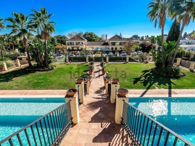 Chalet, La Carolina Guadalpín, Marbella