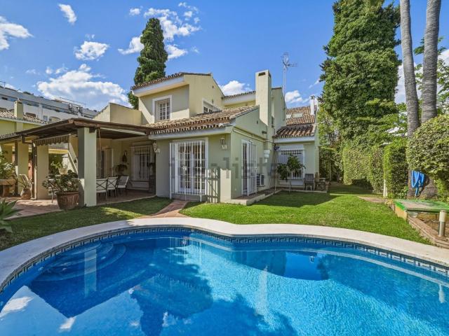 Chalet, La Carolina Guadalpín, Marbella