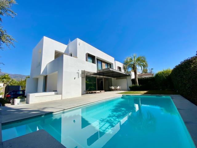 Chalet, La Carolina Guadalpín, Marbella
