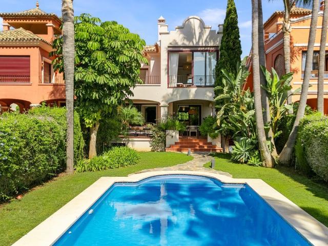 Chalet, La Dama de Noche La Alzambra, Marbella