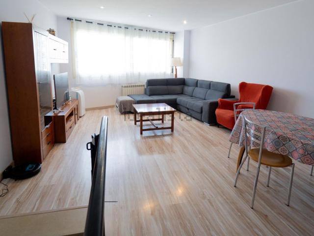 Chalet, La Llacuna