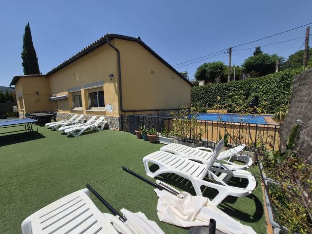 Chalet, La Llacuna