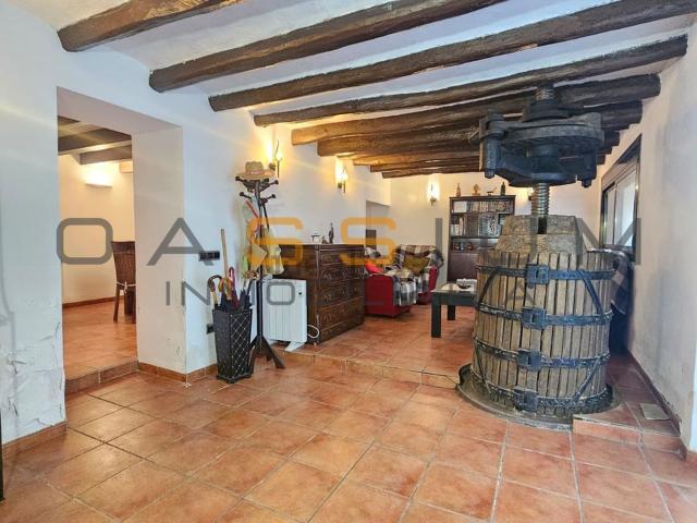 Chalet, La Secuita