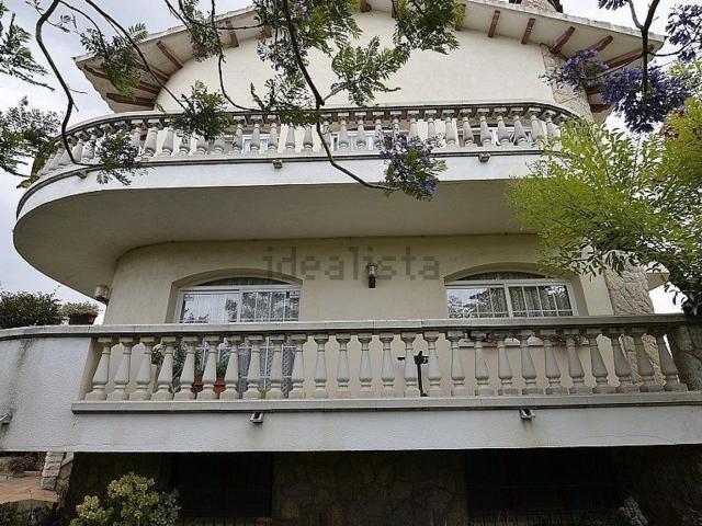 Chalet, La Secuita