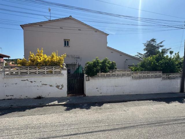 Chalet, La Pobla de Montornès