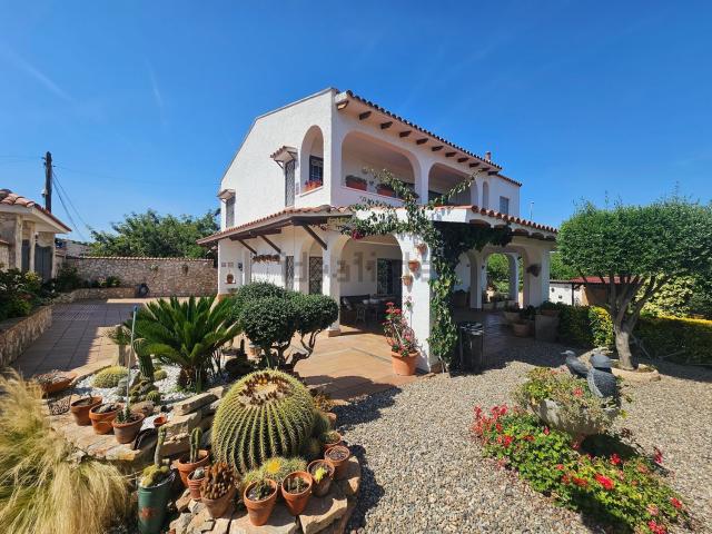 Chalet, La Pobla de Montornès