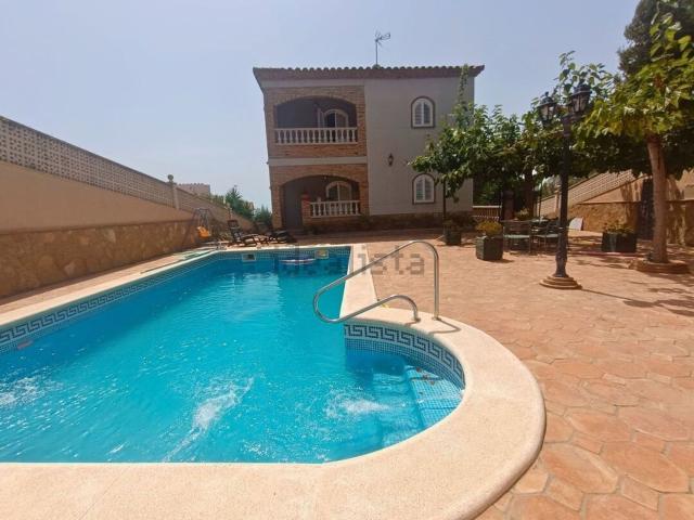 Chalet, La Pobla de Montornès