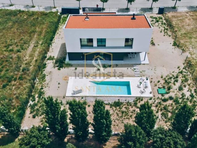 Chalet, La Roca del Vallès
