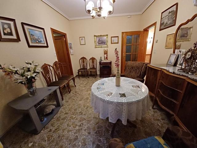 Chalet, La Roda