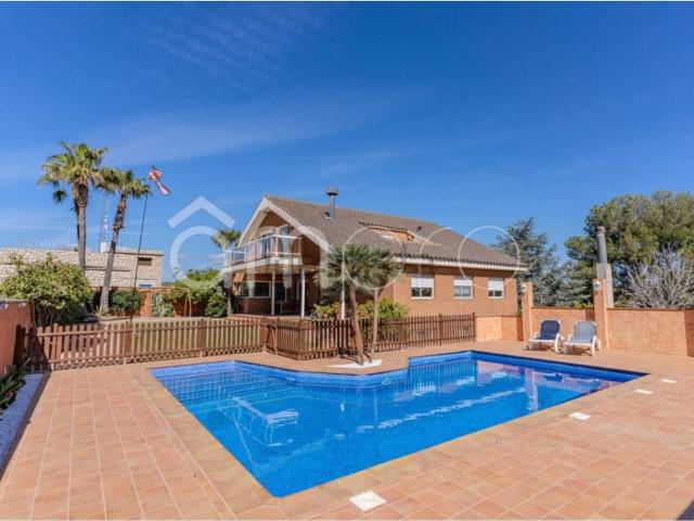 Chalet, La Riera de Gaiá