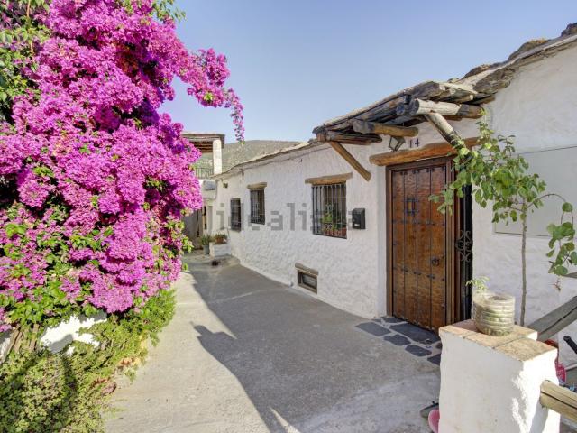 Chalet, La Taha