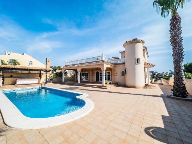 Chalet, La Zenia, Orihuela